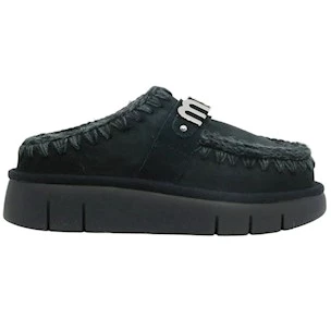 Sabot MOU Bounce Clog Metal Logo 531001 in pelle di montone nero