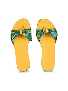 HaVAIANAS flip-flops and patterned headband