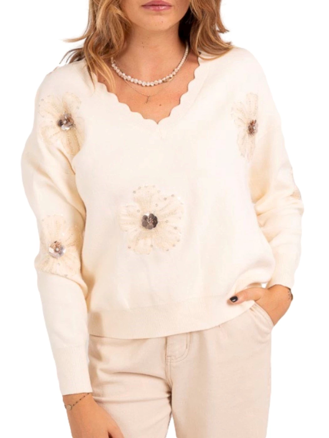 Sweater with ANOMIE flower applications