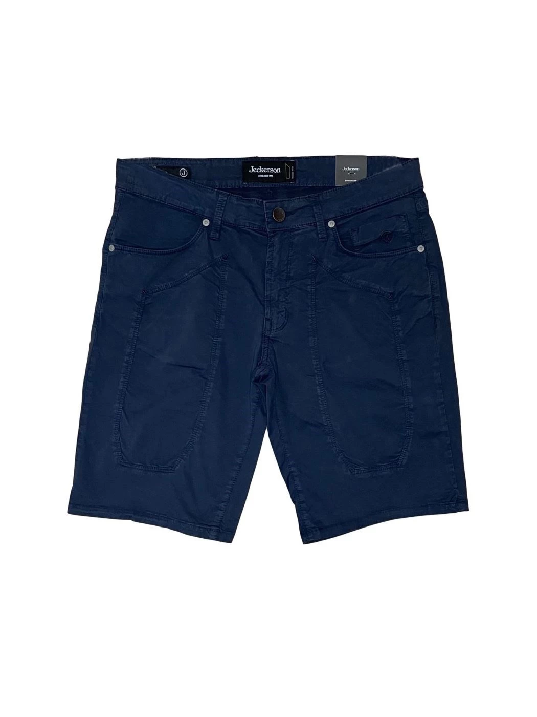 Short trousers with Jeckerson patch