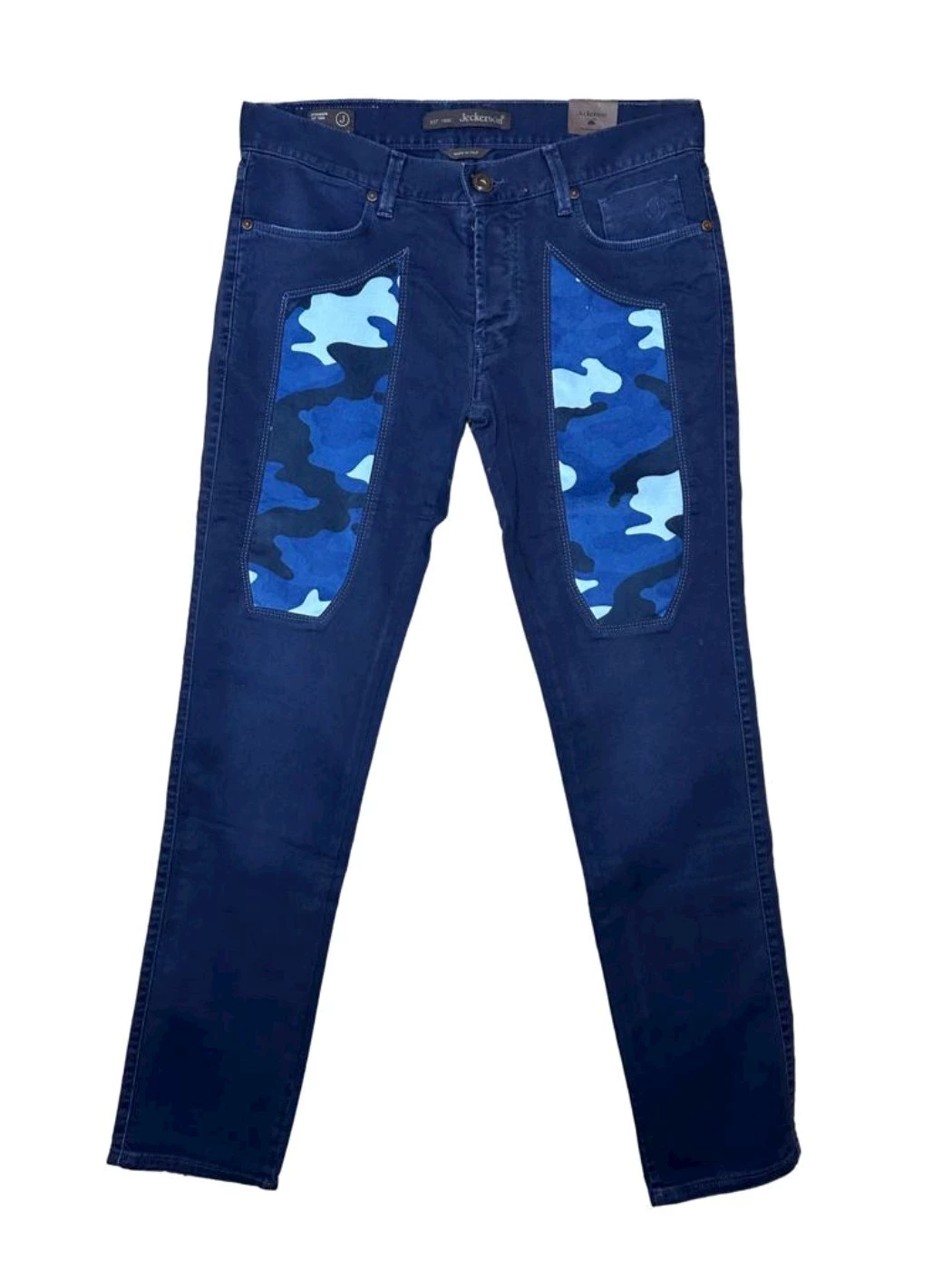 Jeans with Jeckerson patterned alcantara patch
