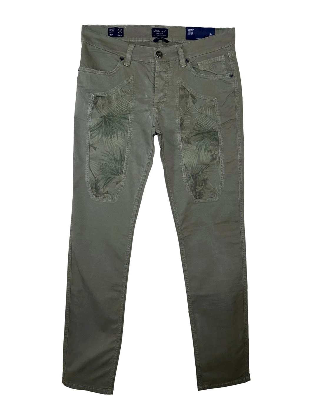 Trousers with patterned Jeckerson patch