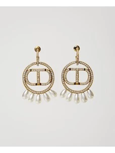 Oval T logo earrings and Twinset pearls