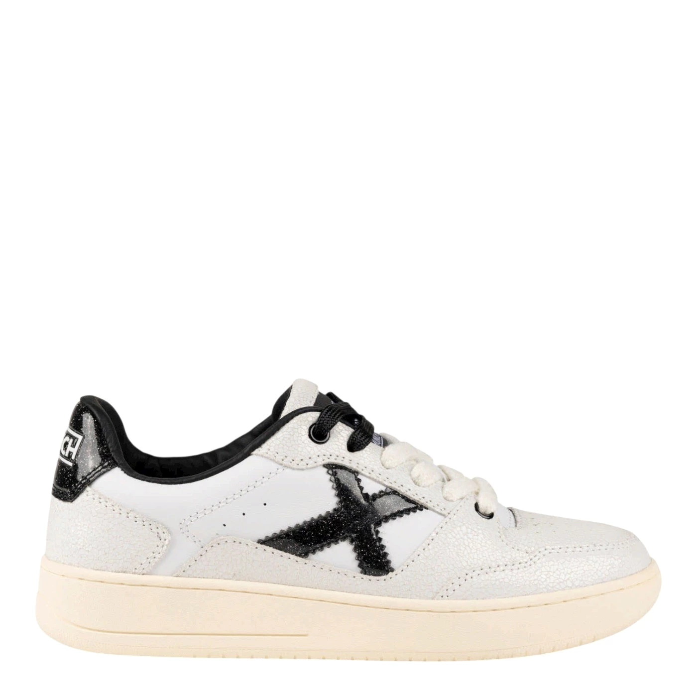 Munich Legit 102 8908126 sneakers bianca dettagli neri