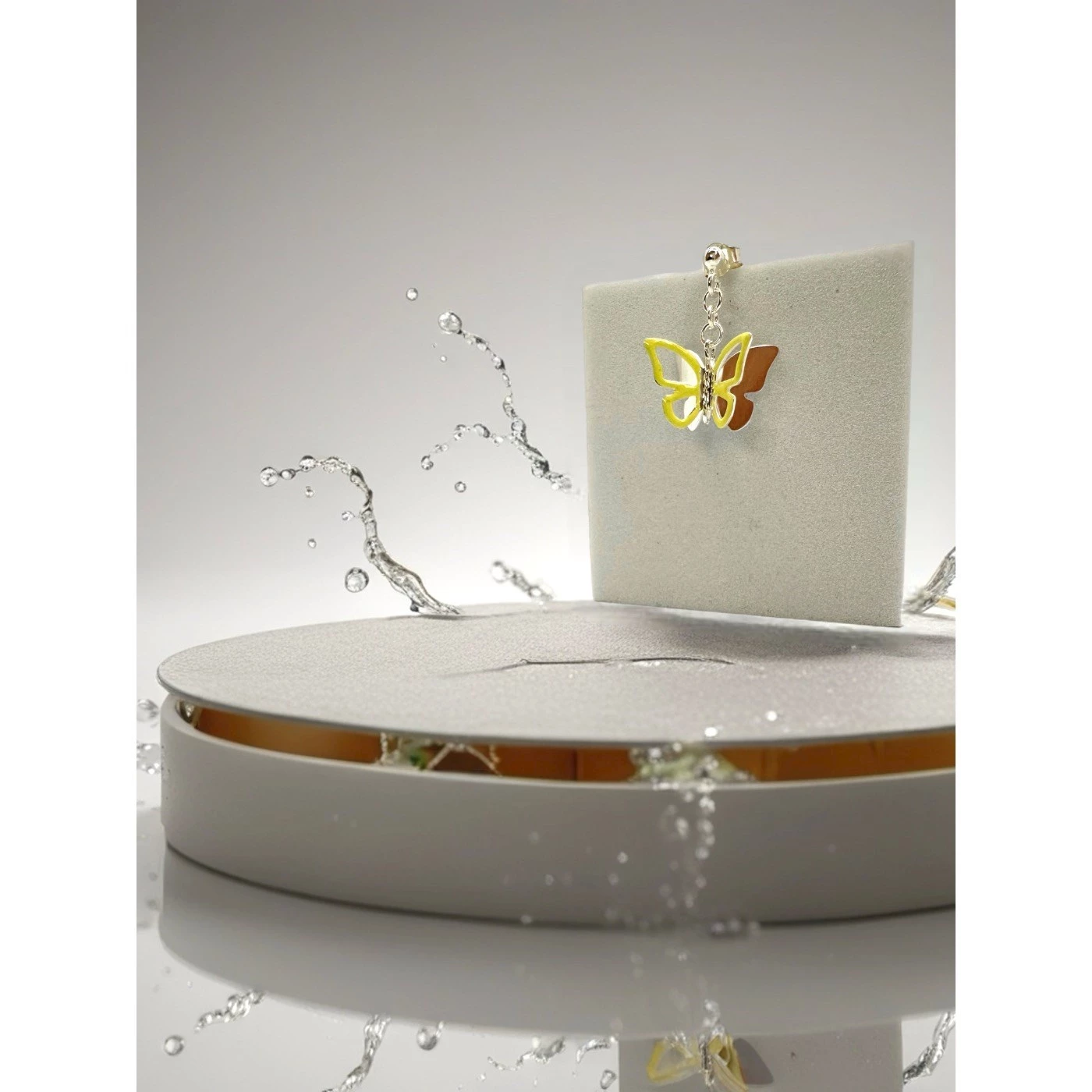 Orecchino Farfalla Giallo Argentato