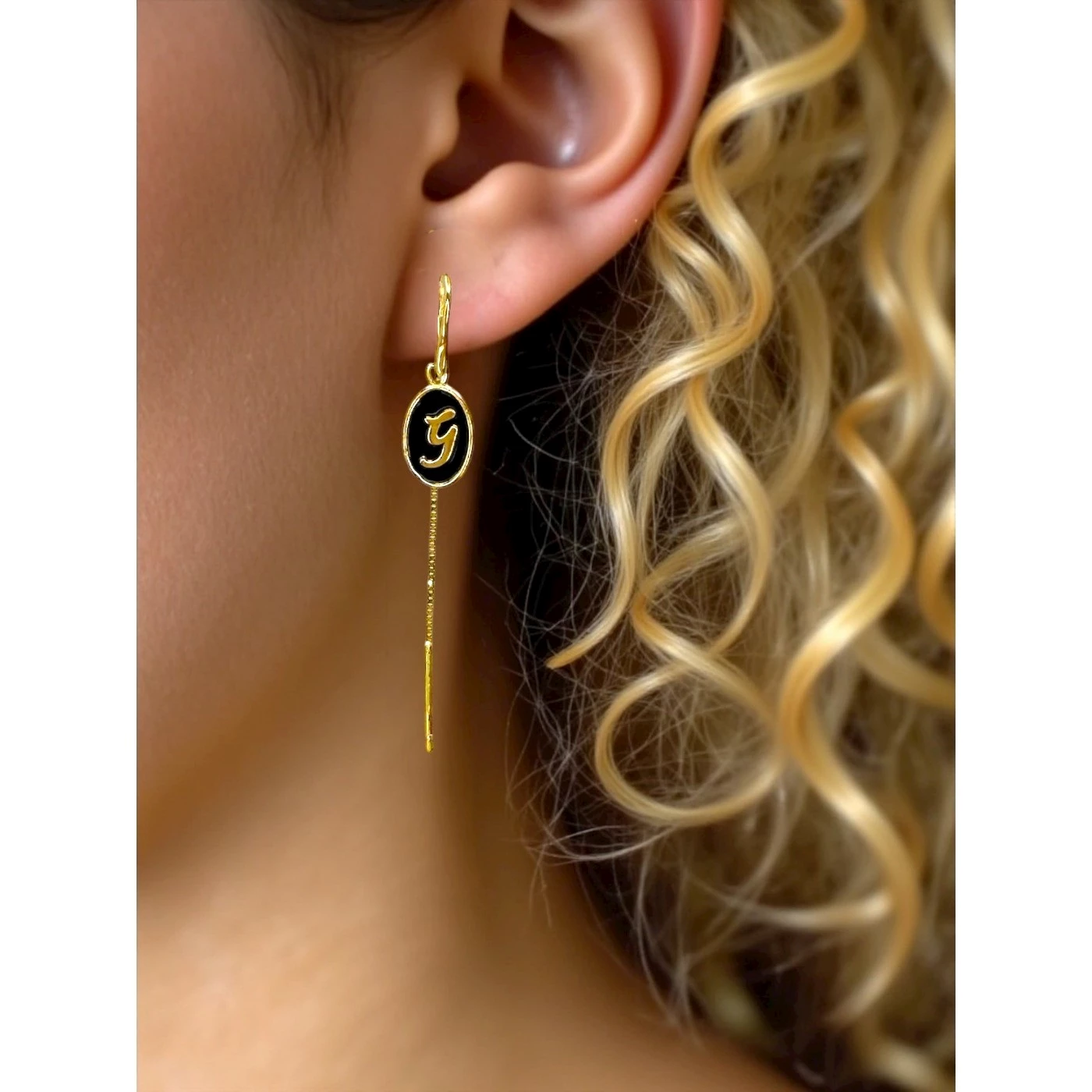 Orecchino Lettera G