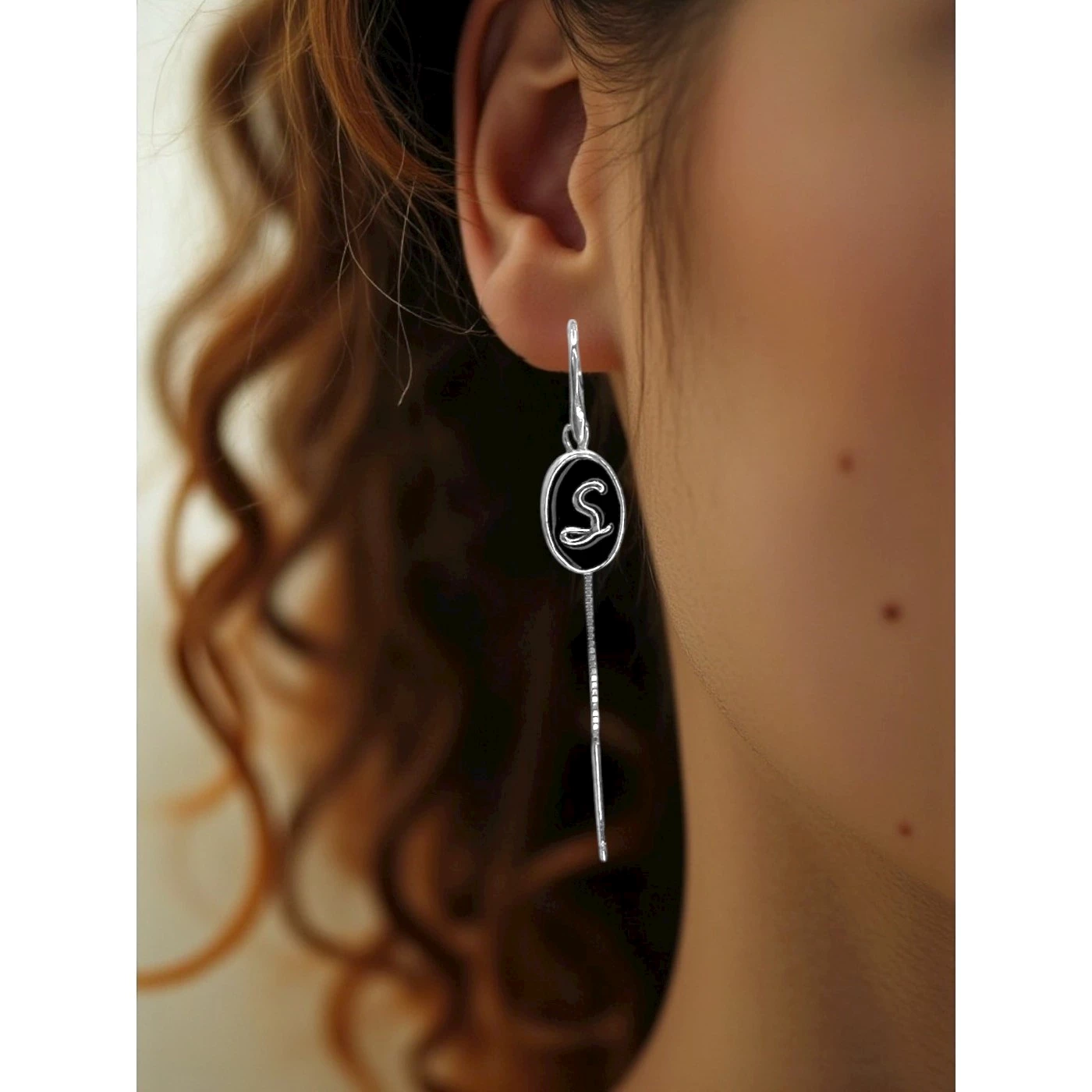 Orecchino Lettera S