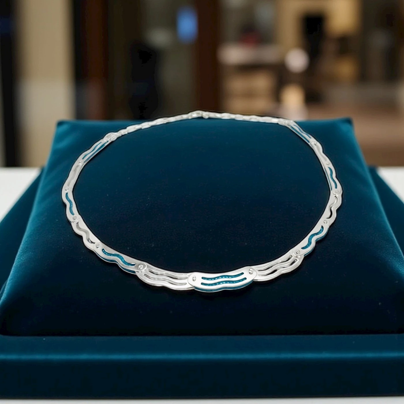 Collana uomo onde azzurro