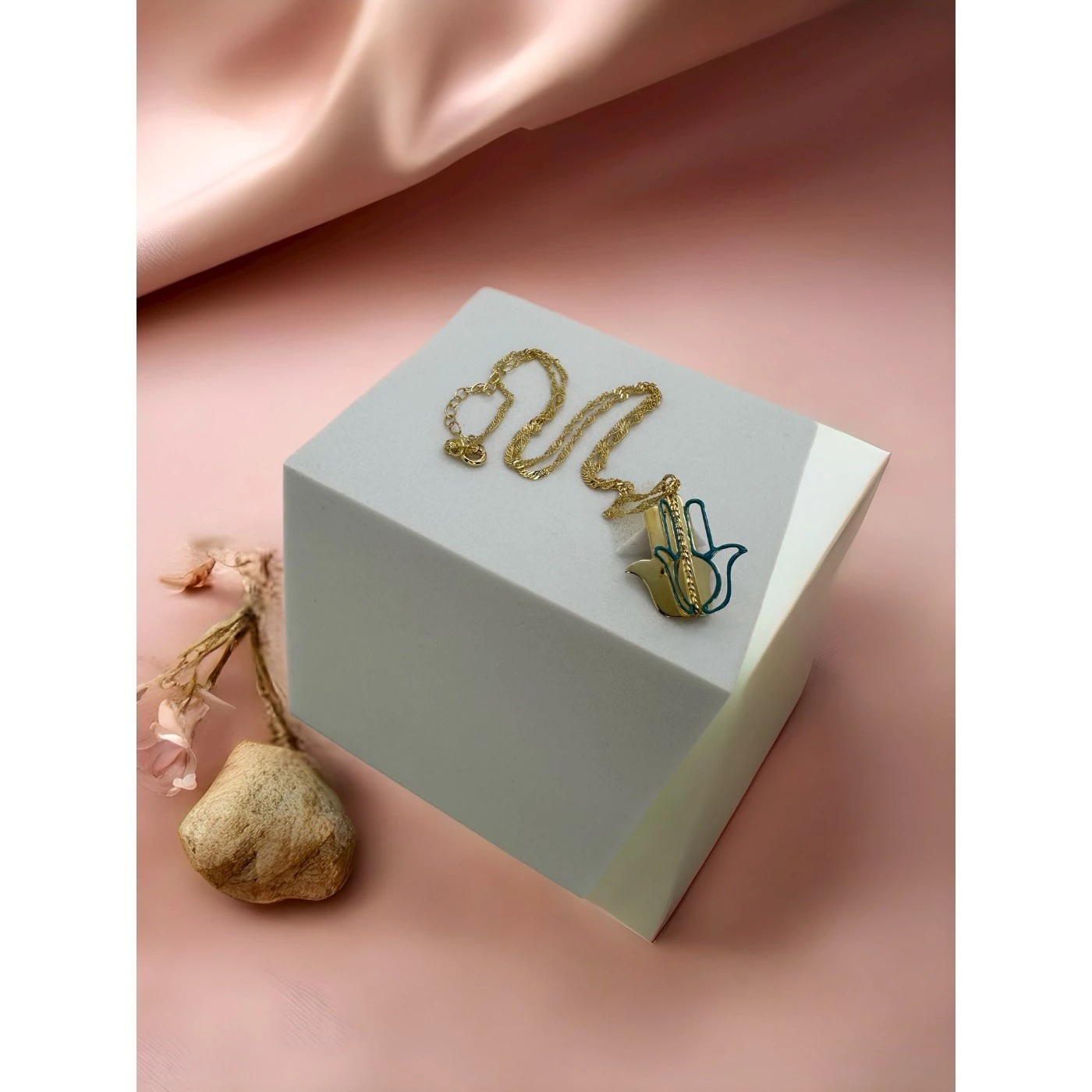 Collana mano di fatima placcata in oro giallo