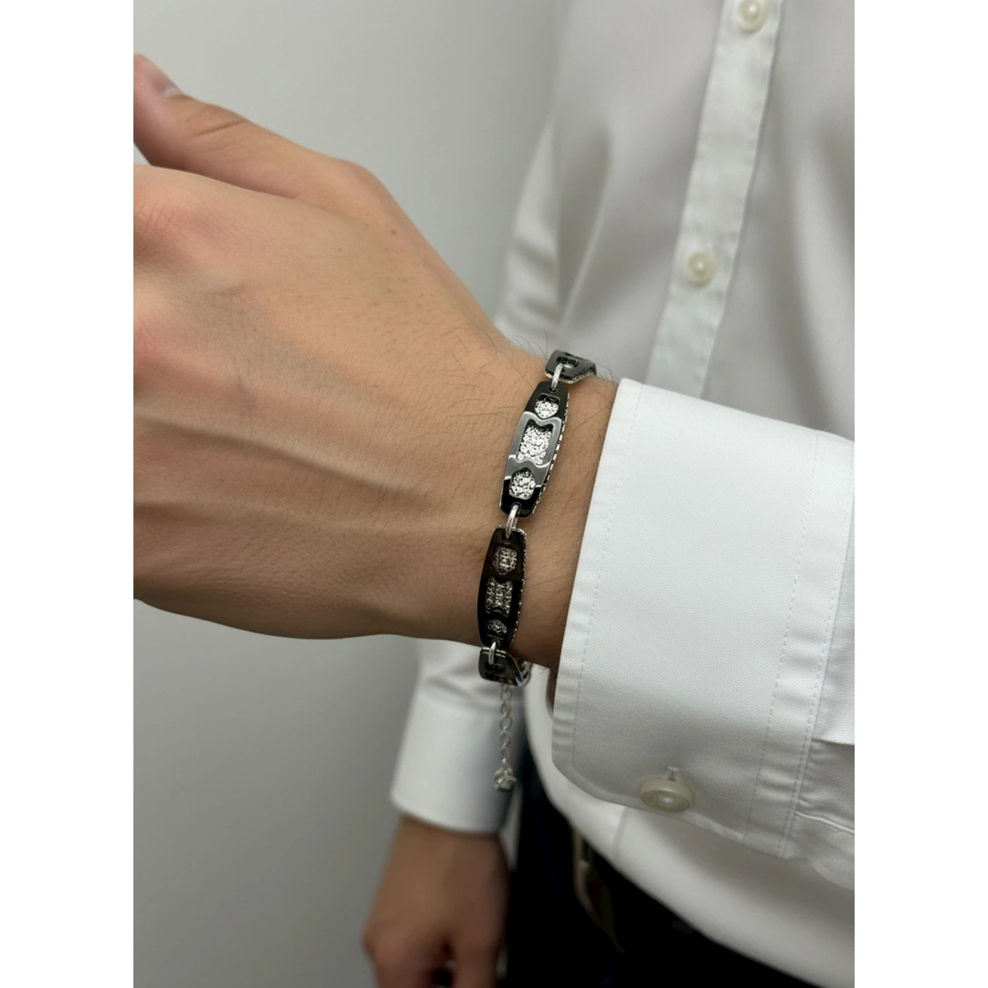 Bracciale uomo nero e argentato